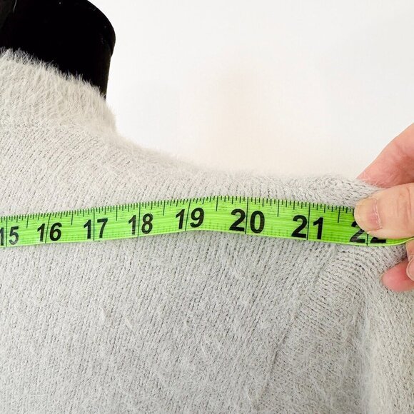 HELLO HEART GREY BALLOON SLEEVE FURRY SWEATER SIZE SMALL - Picture 6 of 9
